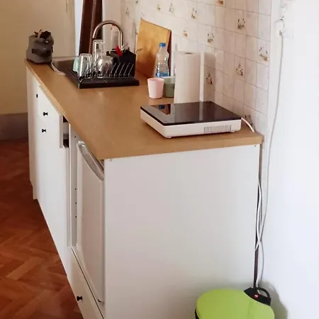 아파트 Mansard Crimson Rhapsody *